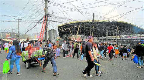 Baguio market fire displaces nearly 2,000 vendors.